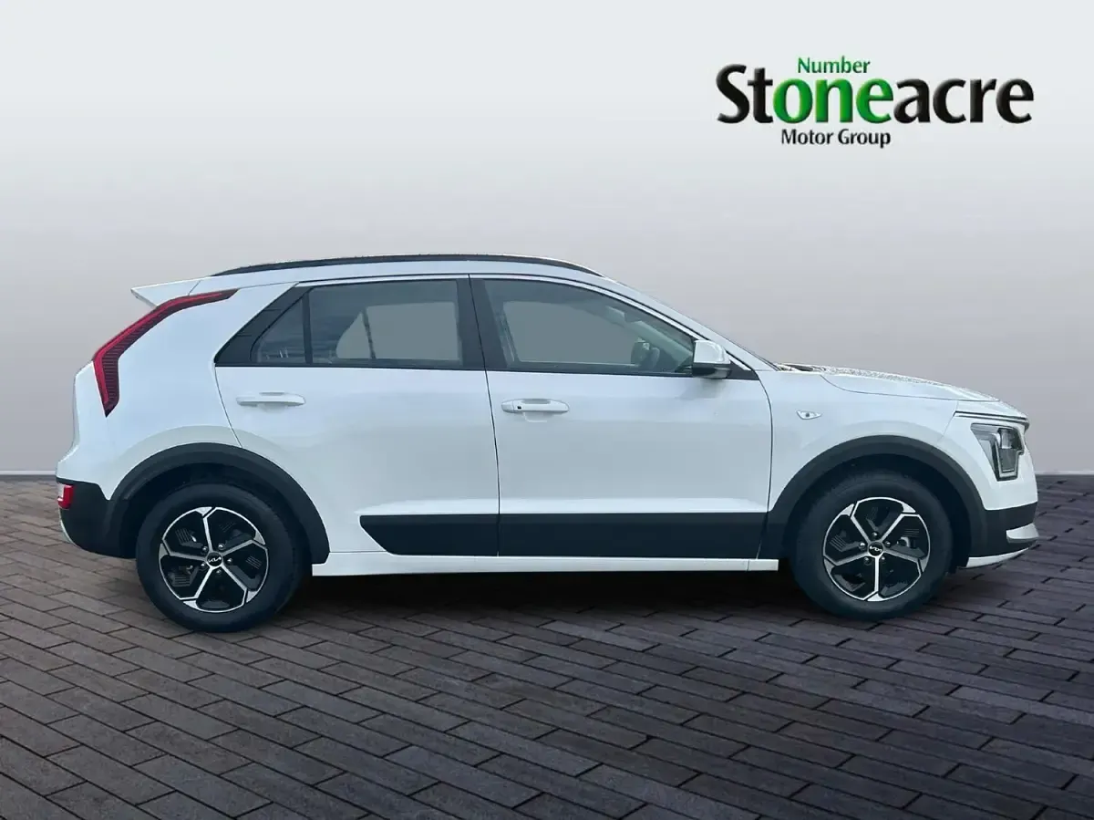 Used Kia Niro 127 HP (93 kW) 2025 White SUV