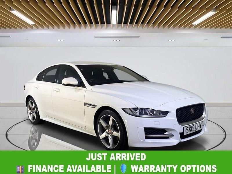 Used Jaguar XE R-Sport 250 HP (183 kW) 2019 White Sedan