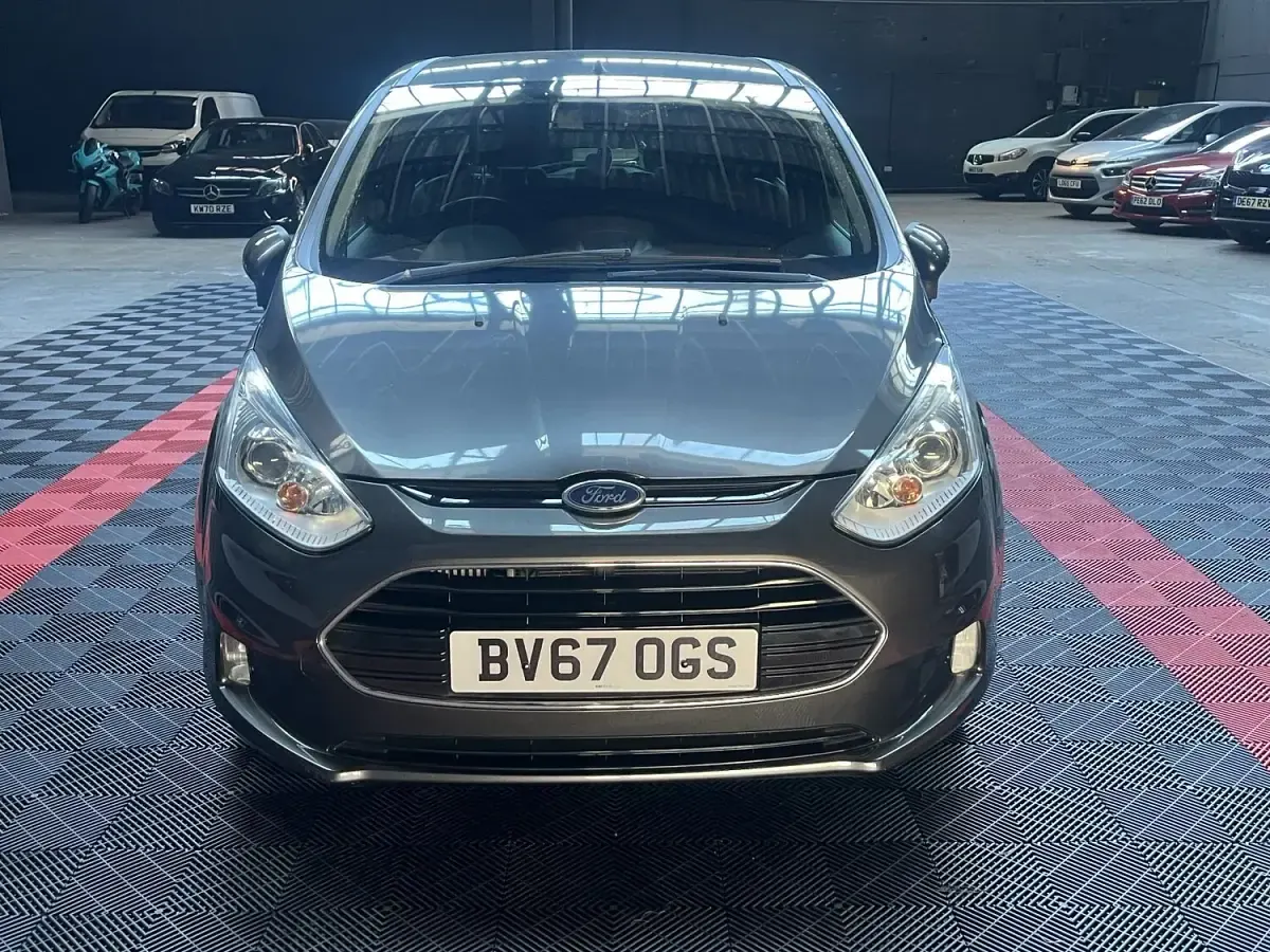 Used Ford B-MAX Titanium 125 HP (91 kW) 2017 Grey MPV