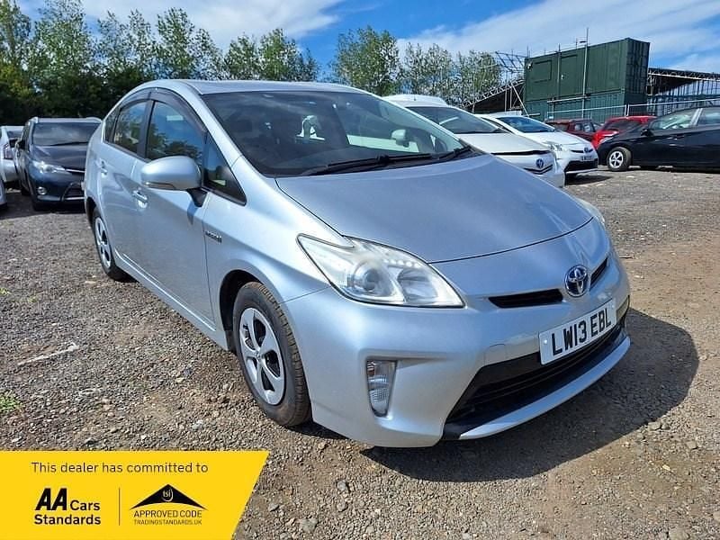 Silver Used 2018 Toyota Prius Hatchback | £2,995 (A bit pricey) - Image 1/4