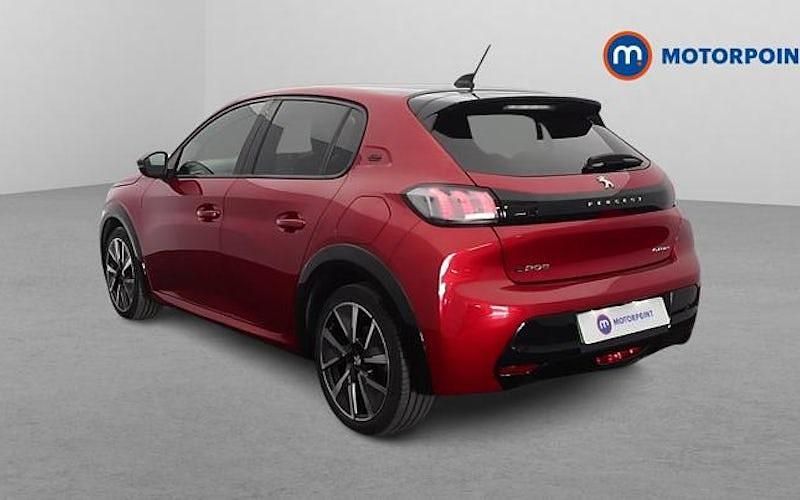 Used Peugeot e-208 GT-line 100 kW (137 HP) 2020 Red Hatchback