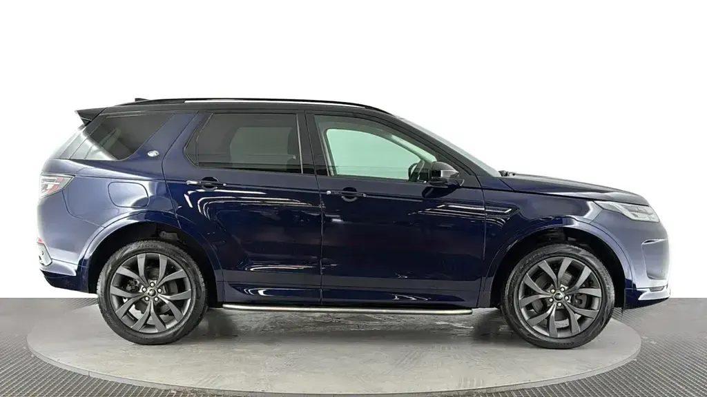 Used Land Rover Discovery 5 SE Dynamic 2023 Blue SUV