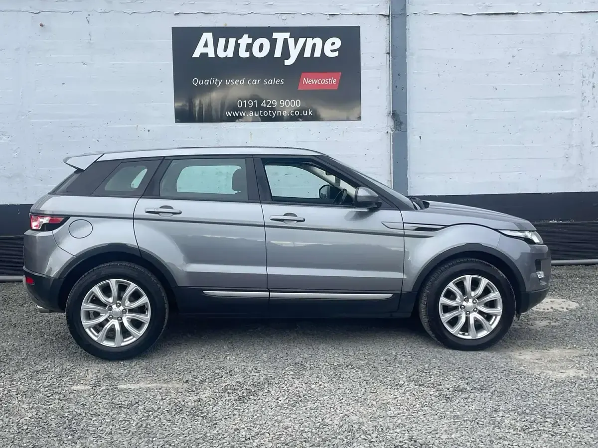 Used Land Rover Range Rover evoque Pure 190 HP (139 kW) 2014 Grey SUV