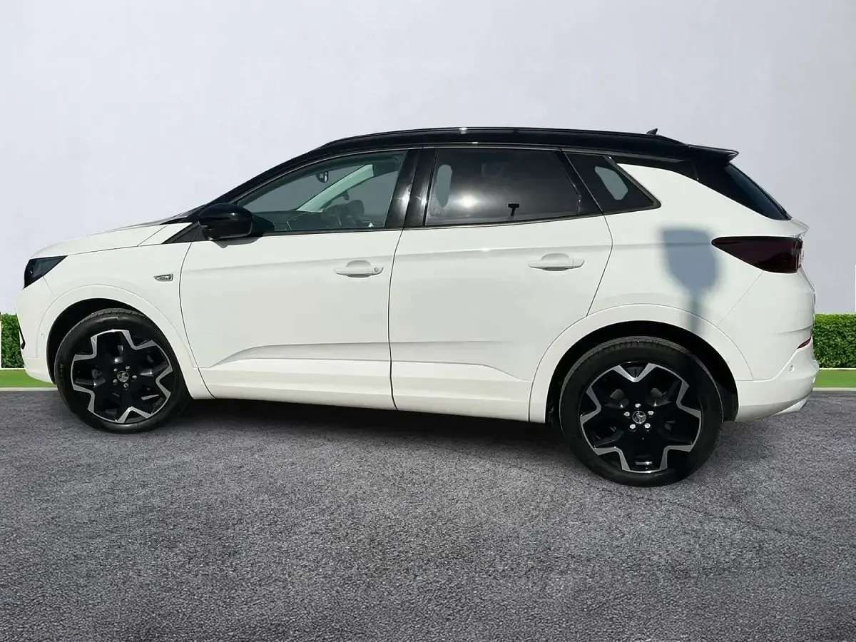Used Vauxhall Grandland X Ultimate 2023 White SUV