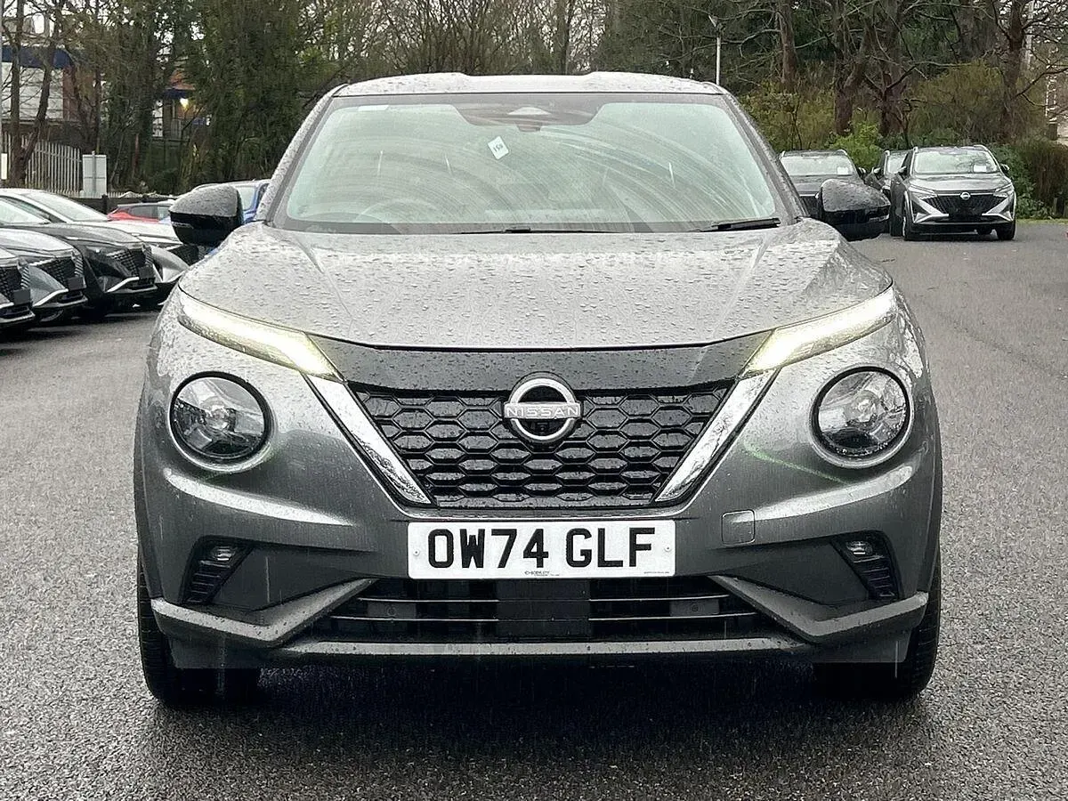 Used Nissan Juke Tekna 143 HP (105 kW) 2024 Grey SUV