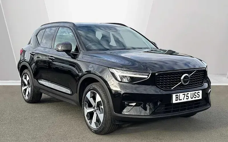 Used Volvo XC40 Plus 197 HP (144 kW) 2025 SUV