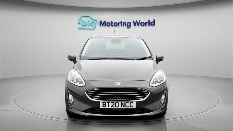 Used Ford Fiesta Titanium 95 HP (69 kW) 2020 Grey Hatchback