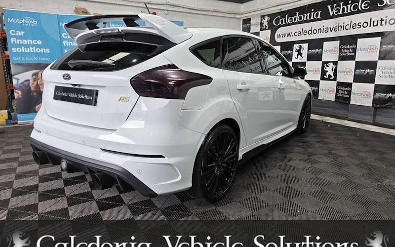 Usado Ford Focus RS 349 HP (256 kW) 2018 Citadino