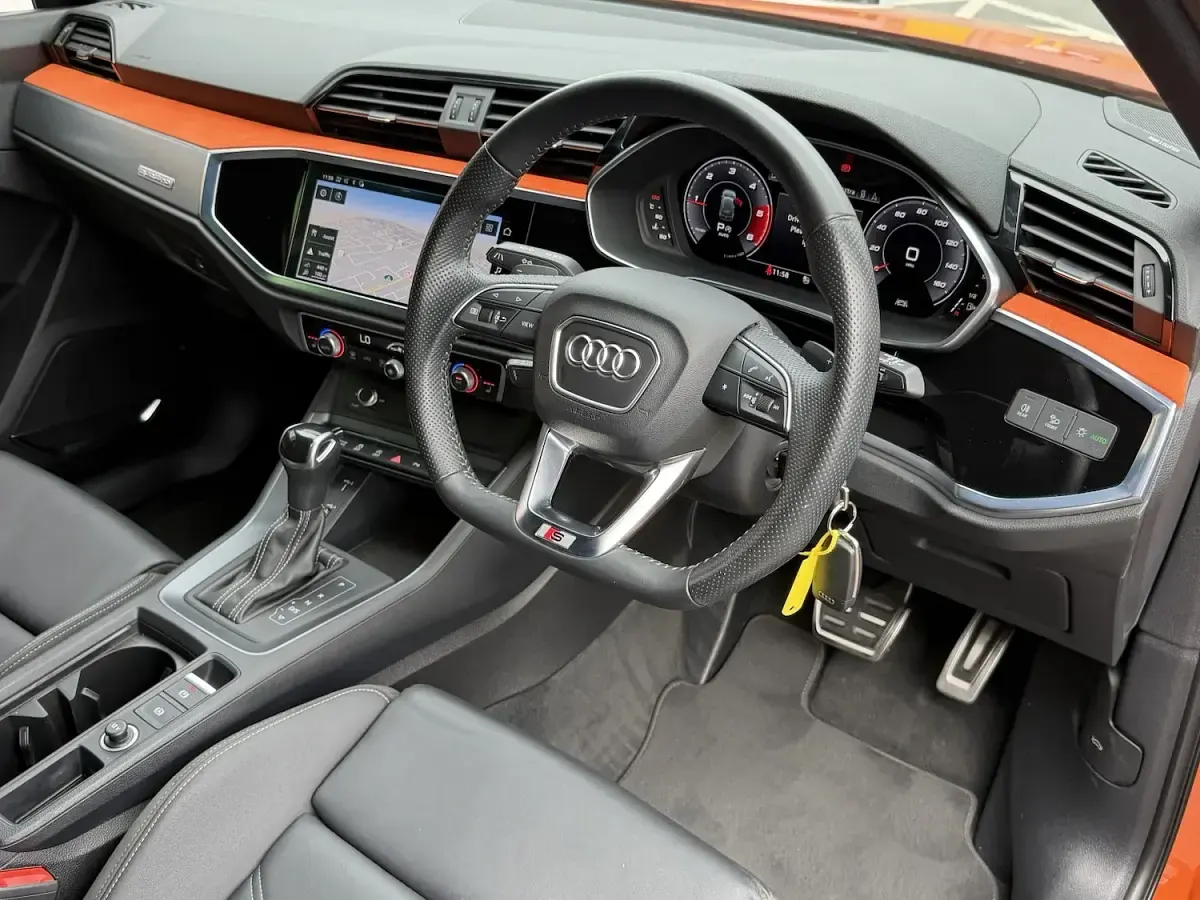 Used Audi Q3 Sport 190 HP (139 kW) 2020 Orange SUV