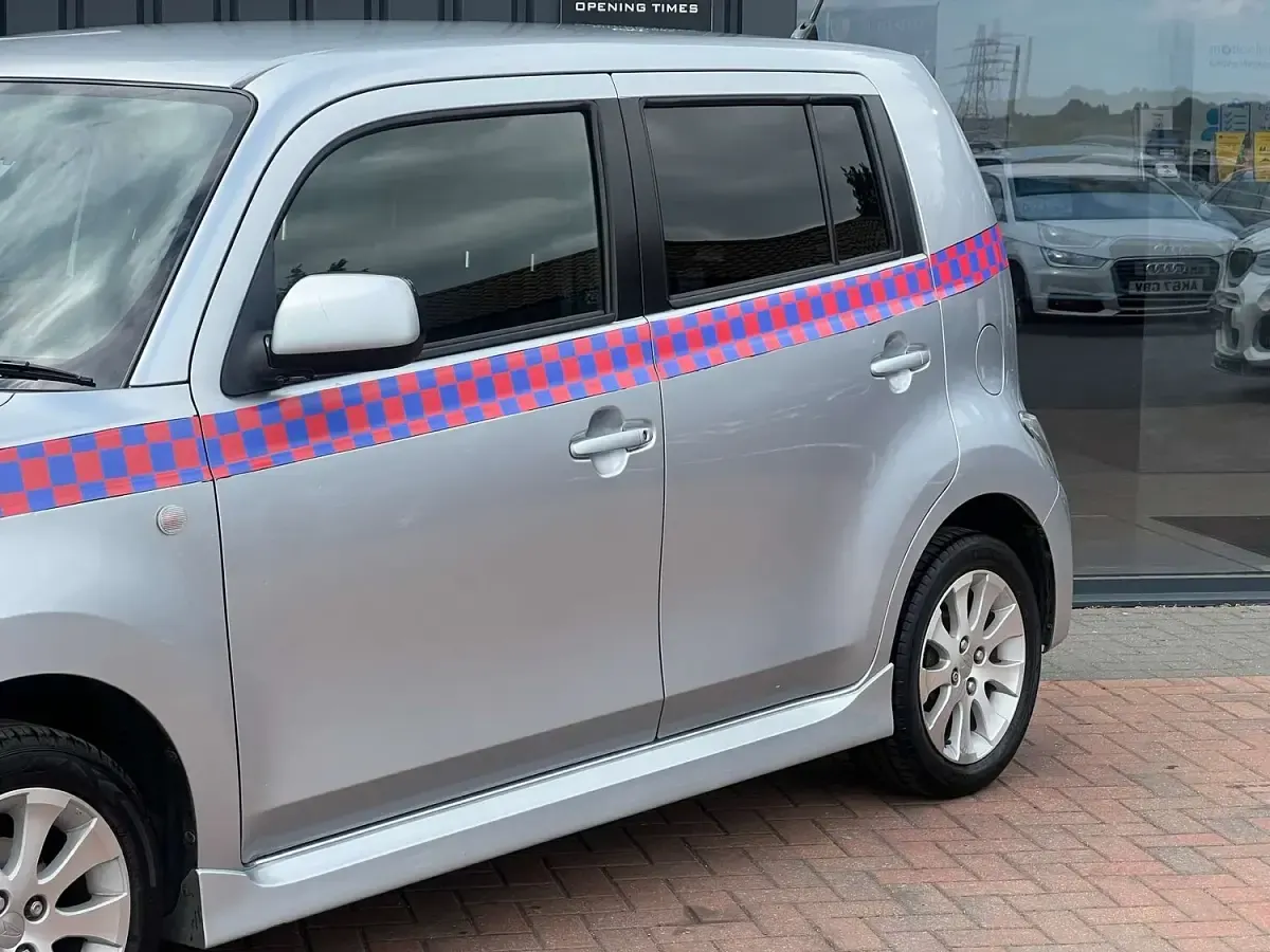 Used Daihatsu Materia 103 HP (75 kW) 2009 Silver MPV