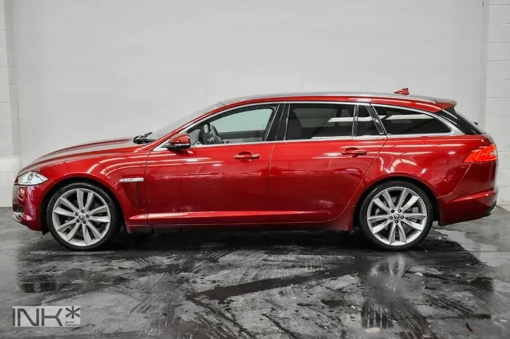 Second-hand Jaguar XF Premium Luxury 2013 Roșu Break