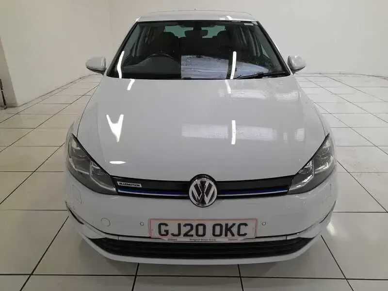 Used VW Golf VII Edition 130 HP (95 kW) 2020 White Hatchback