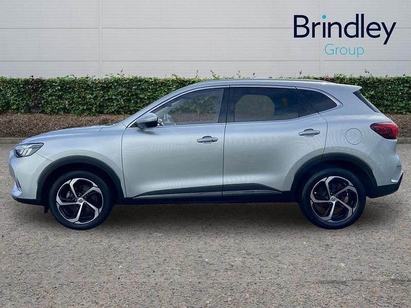 Usado MG HS Trophy 160 HP (117 kW) 2024 Cinzento SUV