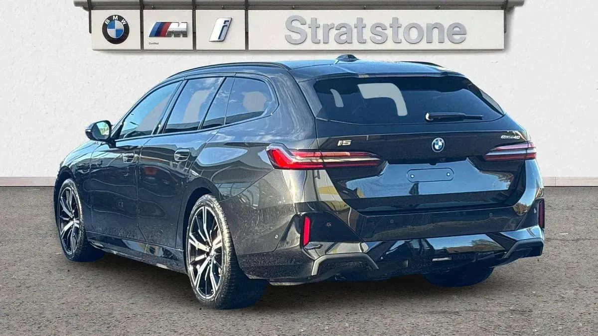 Used BMW i5 M Sport 250 kW (340 HP) 2025 Black Estate