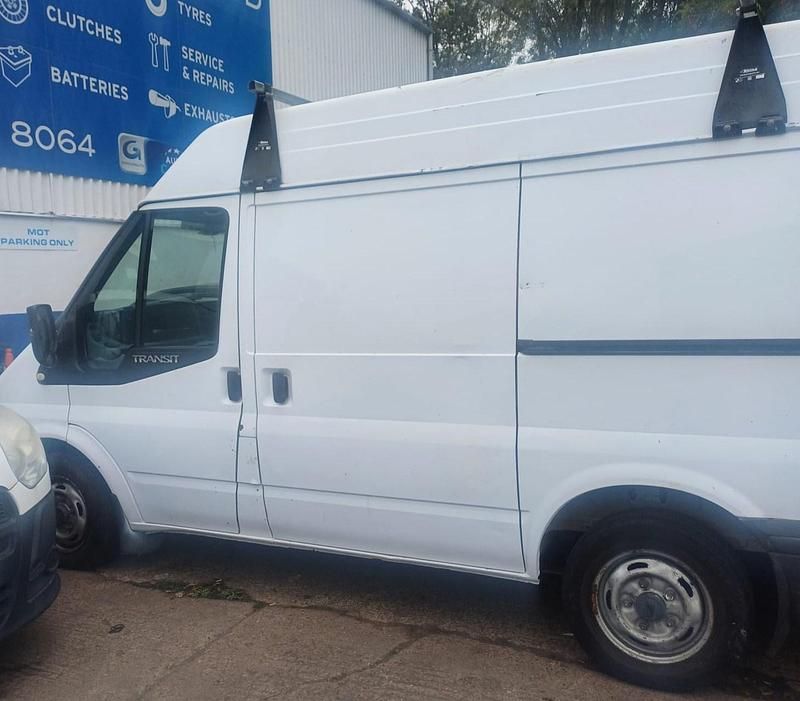 White Used 2010 Ford Transit Van | £2,195 (Good price) - Image 1/4