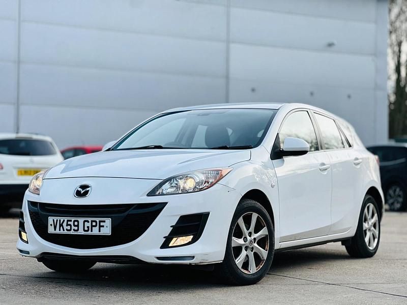 Used Mazda 3 105 HP (77 kW) 2009 White Hatchback