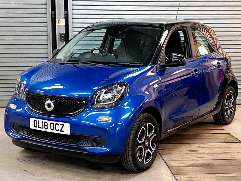 Used Smart ForFour Prime 71 HP (52 kW) 2018 Blue Hatchback