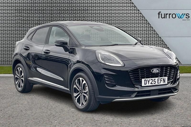 Black Used 2025 Ford Puma Gen-E Titanium Hatchback | £22,190 (Fair price) - Image 1/4