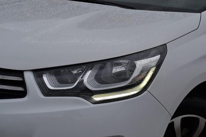 Used Citroën C4 PureTech 130 HP (95 kW) 2018 White Hatchback