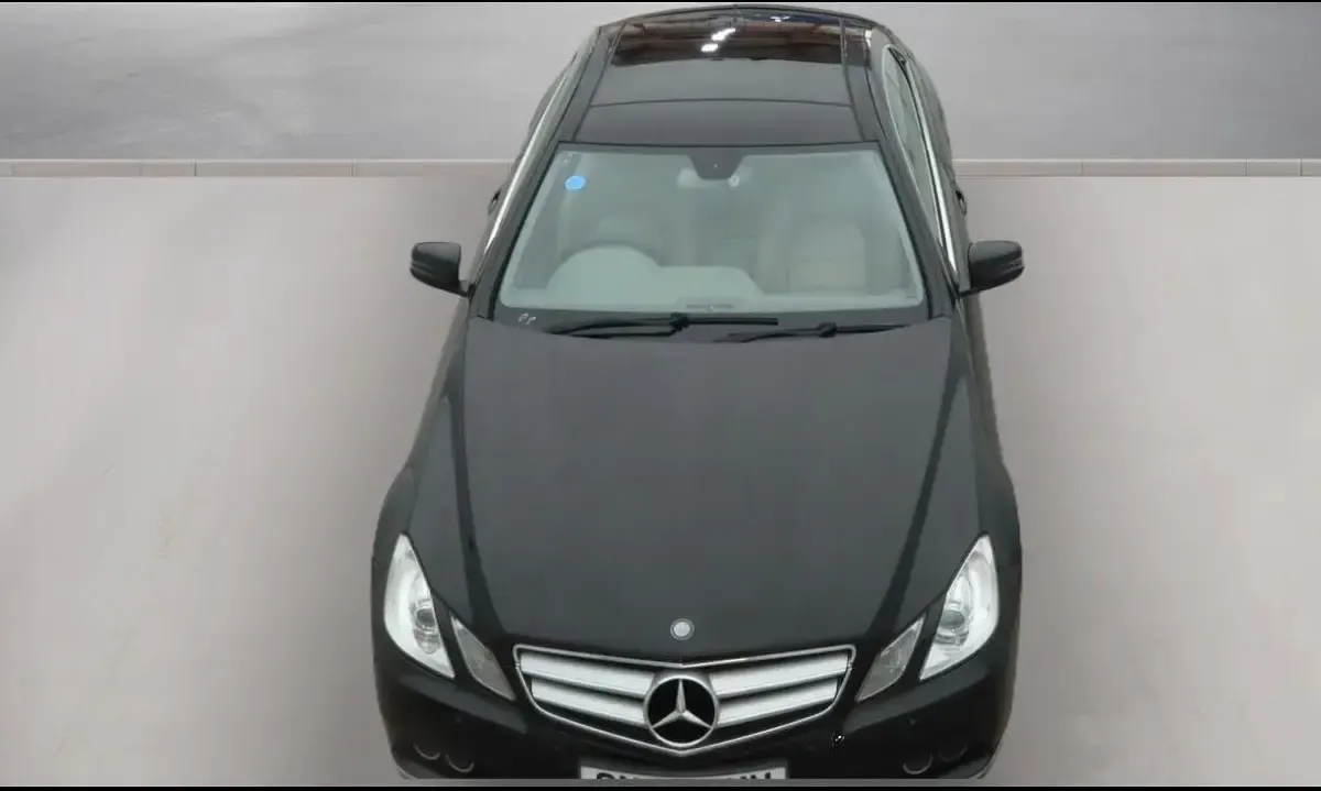 Used Mercedes E220 SE 2010 Black Coupe