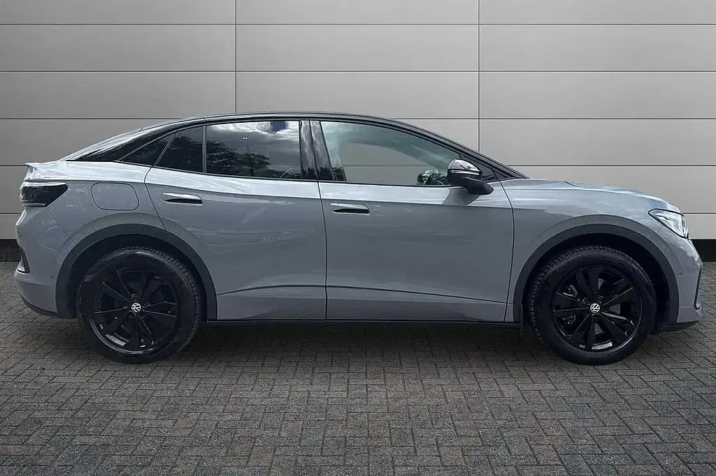 Used VW ID.5 Black Edition 210 kW (286 HP) 2025 Moonstone grey with black roof SUV