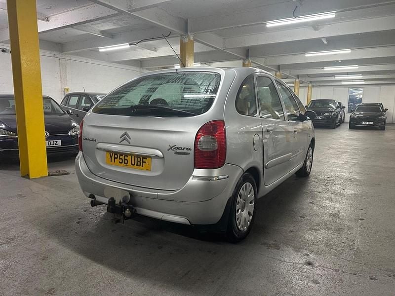 Used Citroën Xsara Picasso 92 HP (67 kW) 2006 Silver MPV