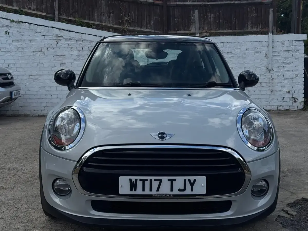 Used Mini Cooper D Hatch 2017 Silver Hatchback