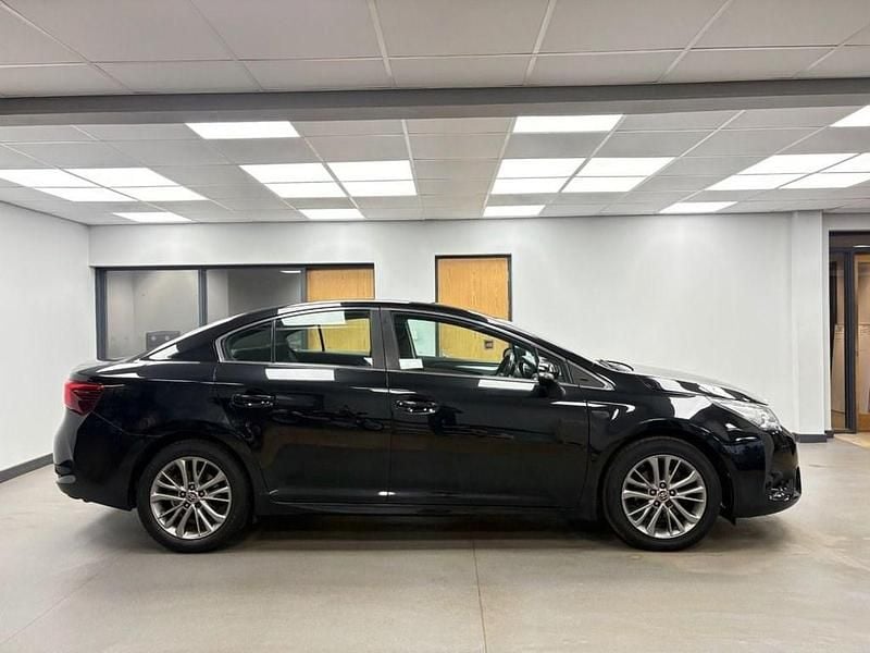 Used Toyota Avensis Business Edition 147 HP (108 kW) 2017 Black Sedan