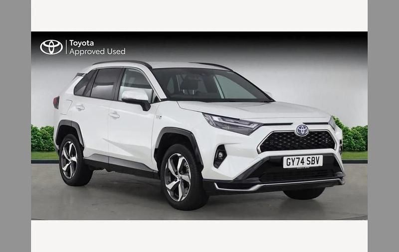 White Used 2024 Toyota RAV4 Hybrid Design SUV | £33,981 (Fair price) - Image 1/4