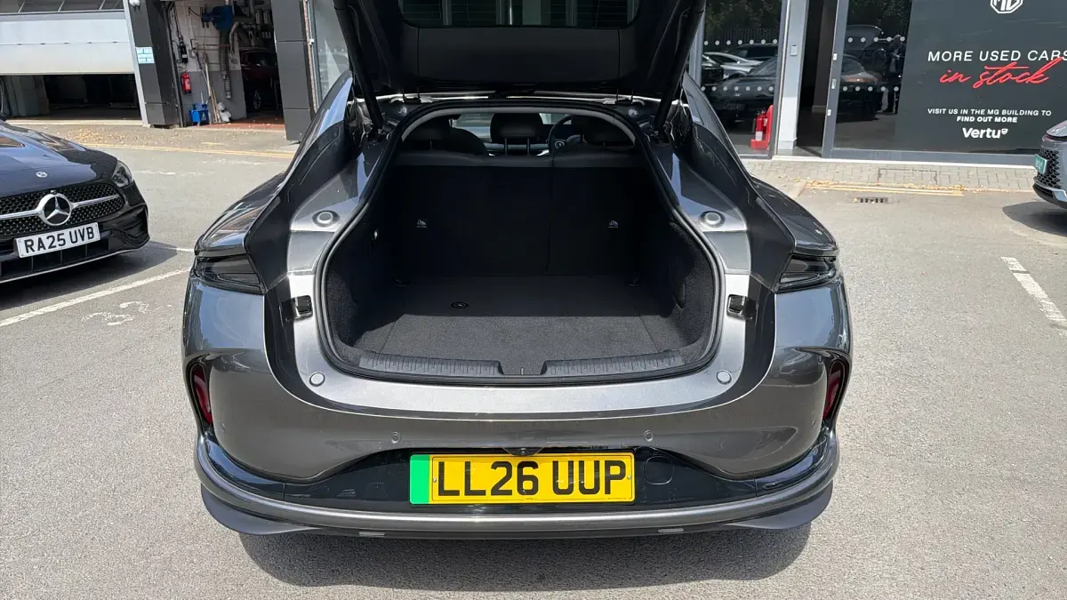 New MG IM5 299 kW (407 HP) 2026 Metallic  rembrandt grey Hatchback