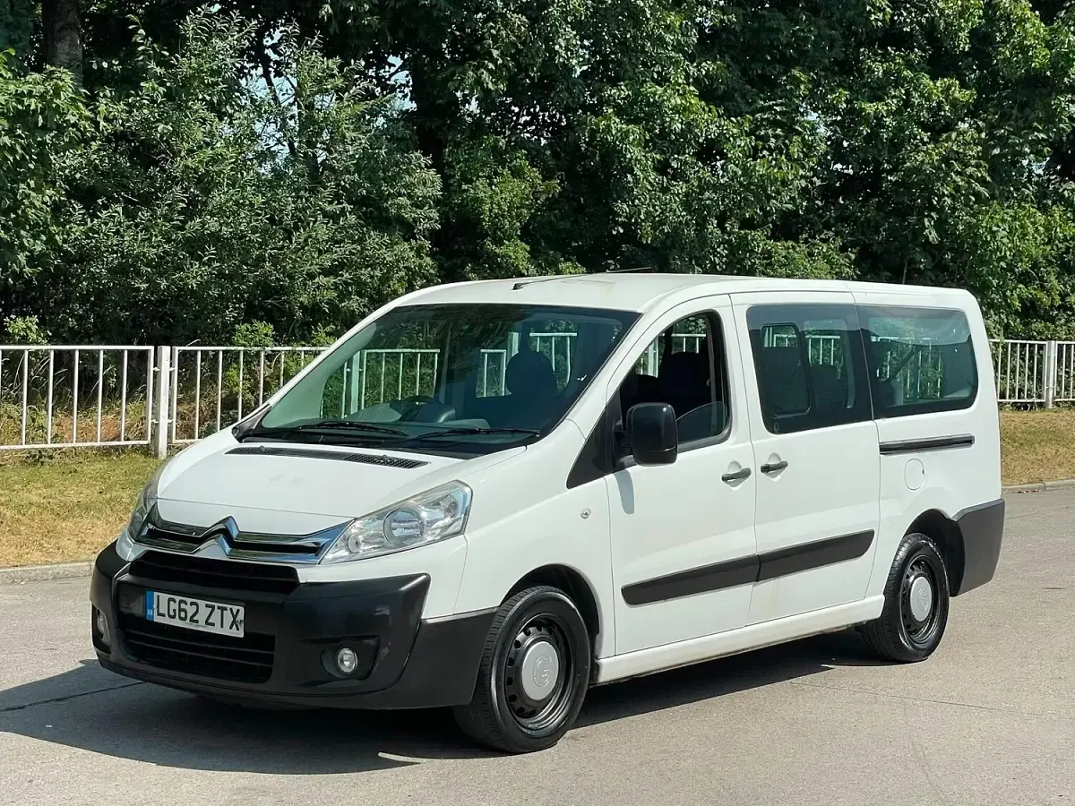 Used Citroën Dispatch 126 HP (92 kW) 2012 White MPV