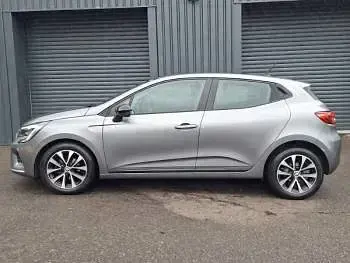 Used Renault Clio Evolution 90 HP (66 kW) 2023 Grey Hatchback