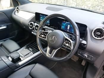 Used Mercedes B180 136 HP (100 kW) 2021 Black MPV