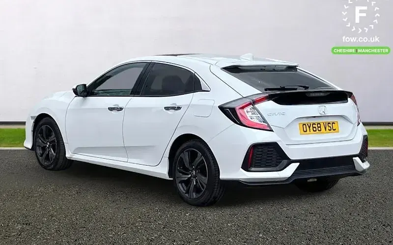 Used Honda Civic Prestige 182 HP (133 kW) 2018 White Hatchback