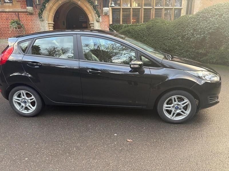 Used Ford Fiesta Style 60 HP (44 kW) 2015 Black Hatchback