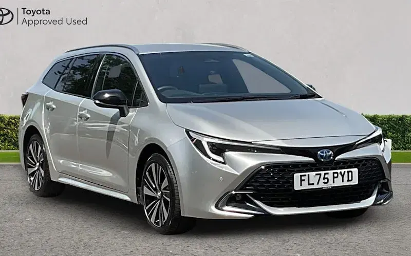 Used Toyota Corolla Design 140 HP (102 kW) 2025 Estate