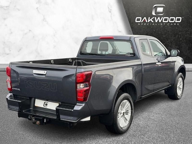 Used Isuzu Pick up 164 HP (120 kW) 2021 Grey Pickup