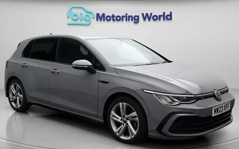 Used VW Golf VIII R-line 150 HP (110 kW) 2023 Hatchback