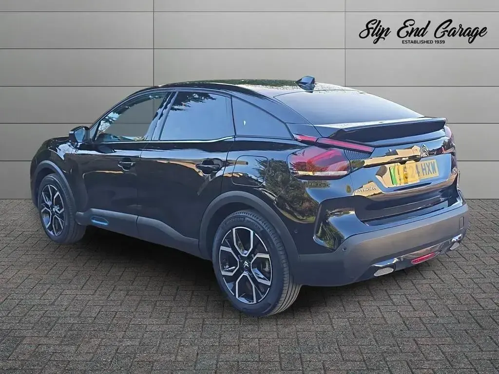 Used Citroën e-C4 Shine 98 kW (134 HP) 2024 Black Hatchback