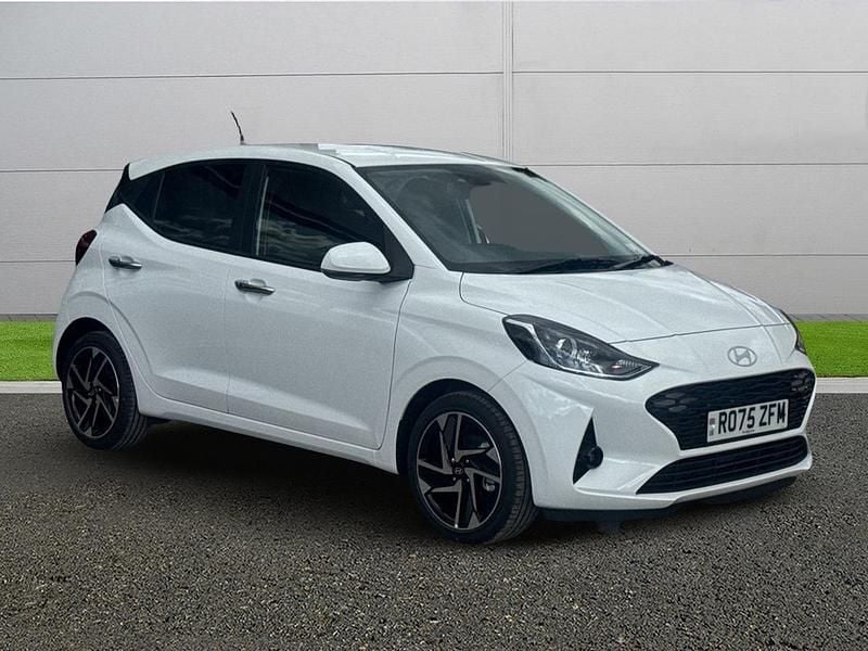 Used Hyundai i10 Premium 79 HP (58 kW) 2025 White Hatchback