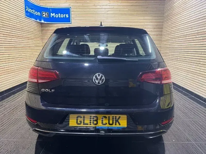 Used VW Golf VII SE 115 HP (84 kW) 2018 Black Hatchback