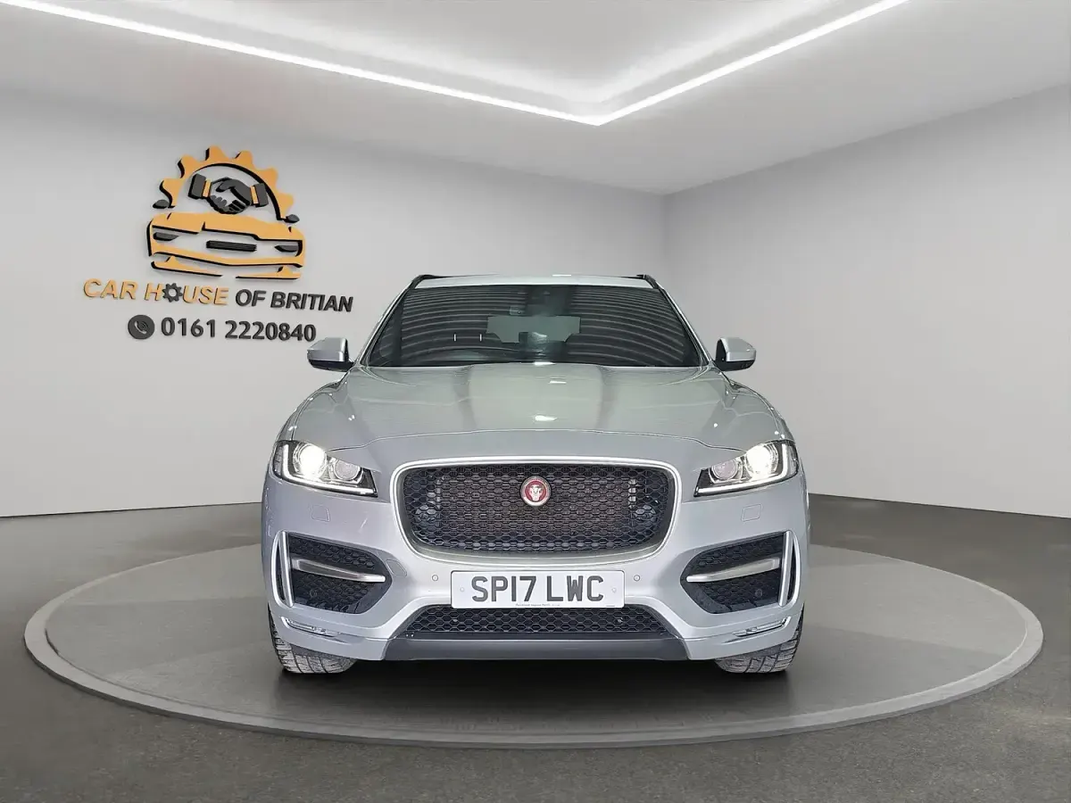 Used Jaguar F-Pace R-Sport 180 HP (132 kW) 2017 Silver SUV