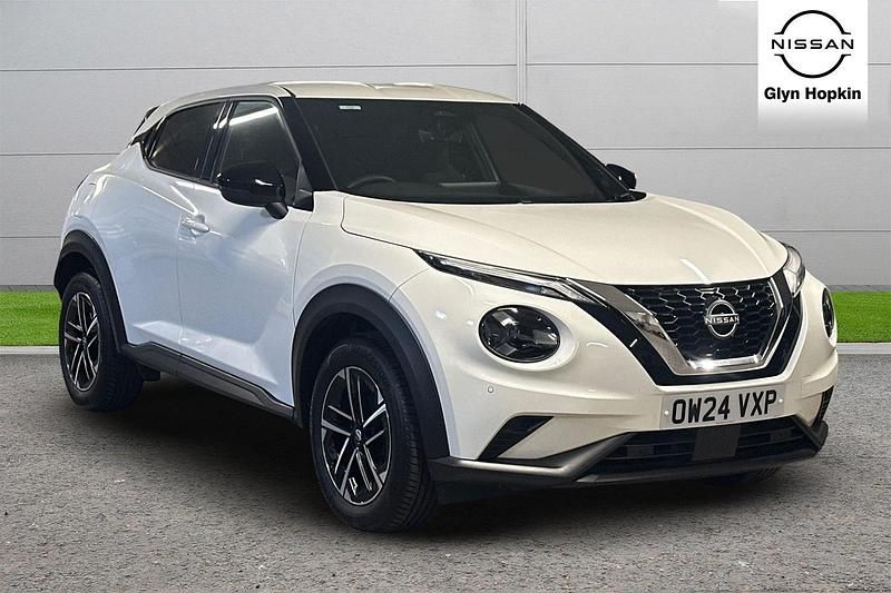 White Used 2024 Nissan Juke N-Connecta SUV | £17,302 (Fair price) - Image 1/4