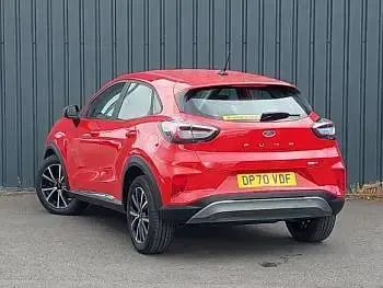 Usado Ford Puma Titanium 125 CV (91 kW) 2020 Rojo SUV