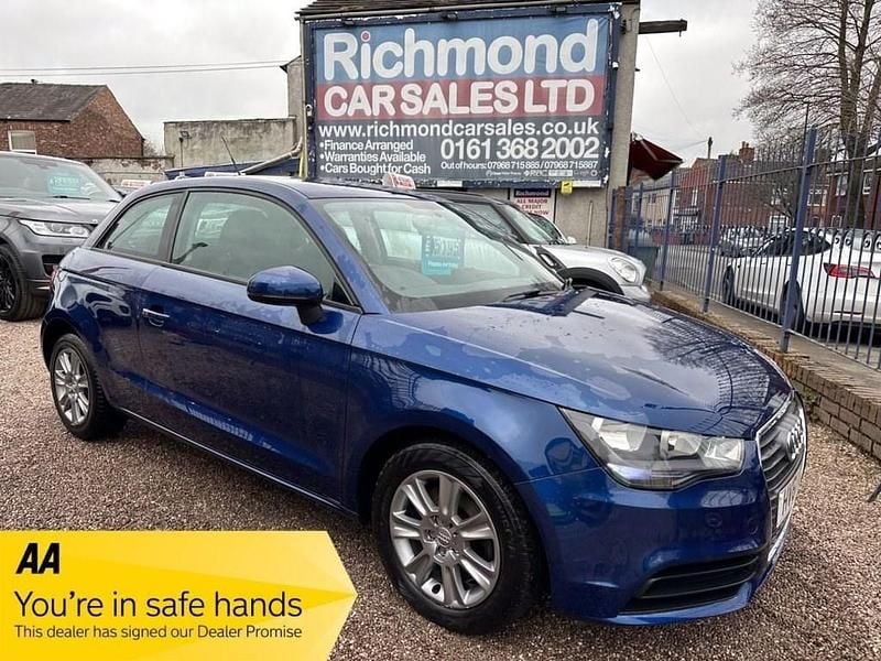 Used Audi A1 103 HP (75 kW) 2011 Blue Hatchback