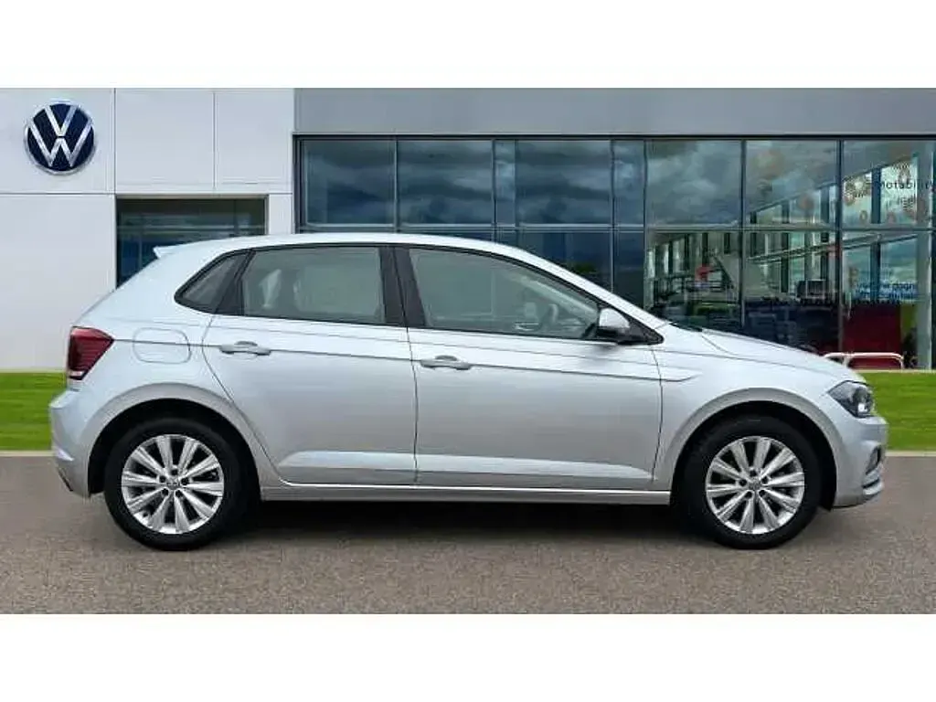 Used VW Polo SEL 115 HP (84 kW) 2019 Silver Hatchback
