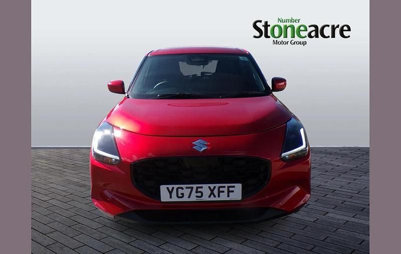 New Suzuki Swift 80 HP (58 kW) 2025 Red Hatchback