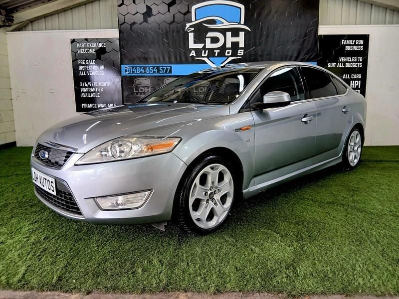Begagnad Ford Mondeo Titanium X 2009 Silver Halvkombi