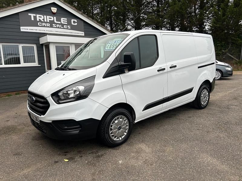 Used Ford Transit Custom 105 HP (77 kW) 2018 White Van