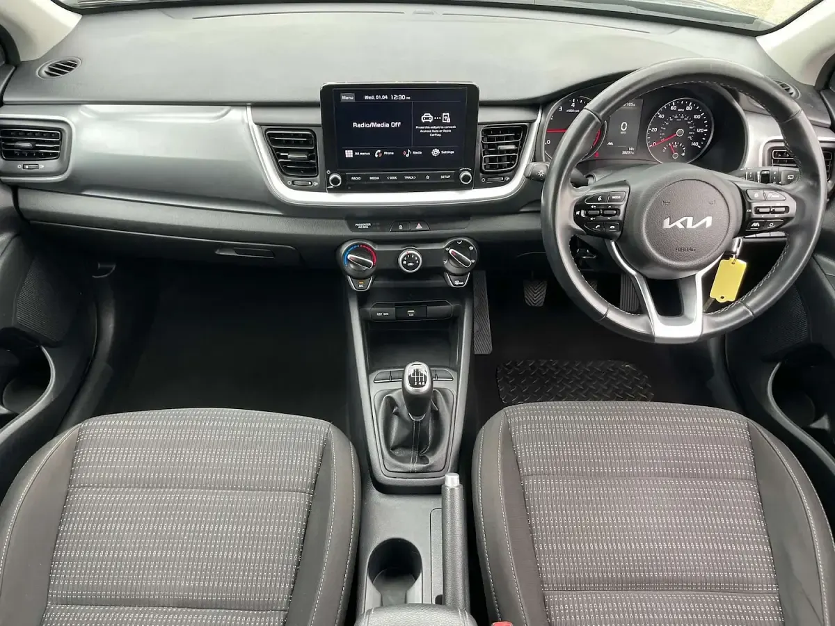 Used Kia Stonic 100 HP (73 kW) 2023 Grey SUV